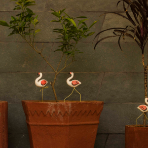 Chatur chidiyaa plant-poker-flamingo-walking