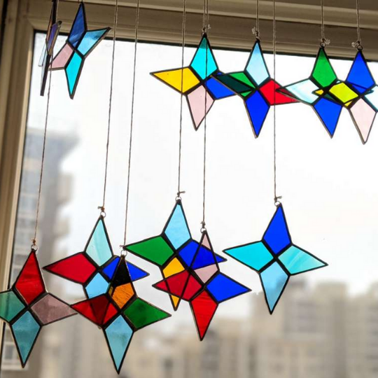 Bring the magic of Bhansali’s movie with stained glass designs | Art Gilehri